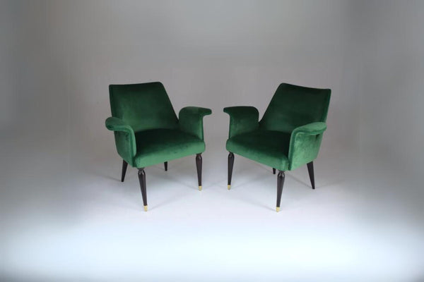 20th Century Pair of Italian Armchairs by Paolo Buffa, 1940s