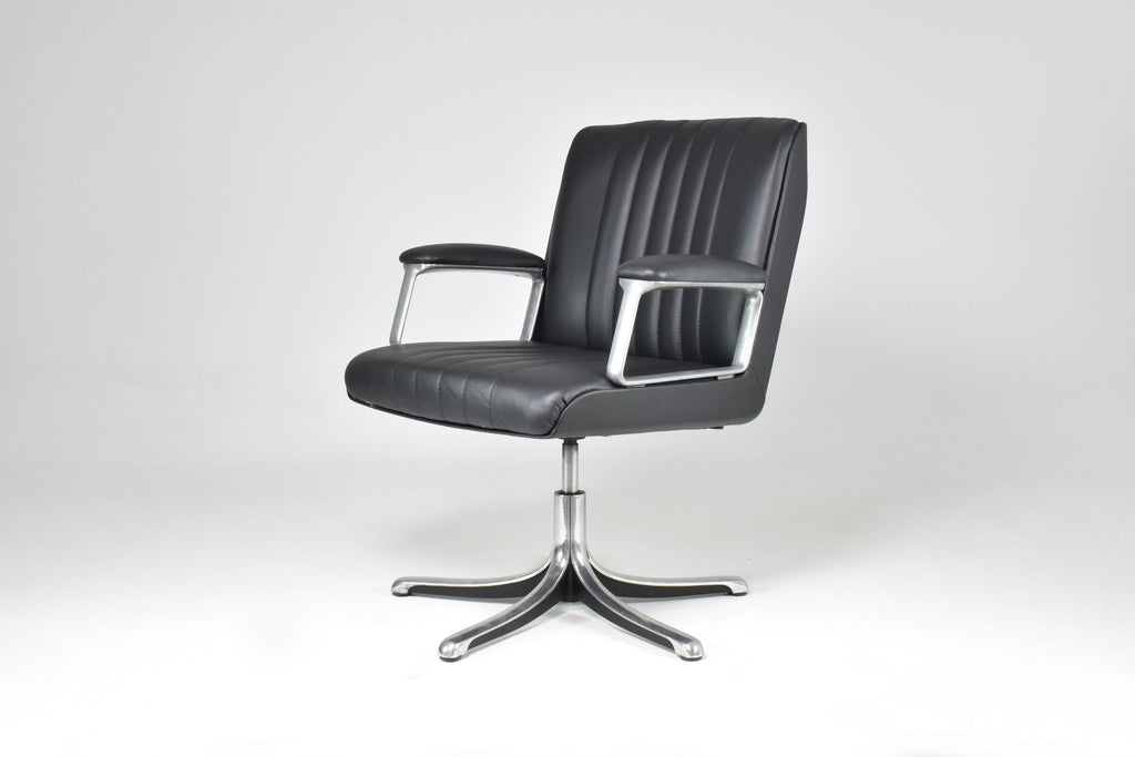 Mid-century Executive Office Chair by Osvaldo Borsani for Tecno, Italy, 1960's